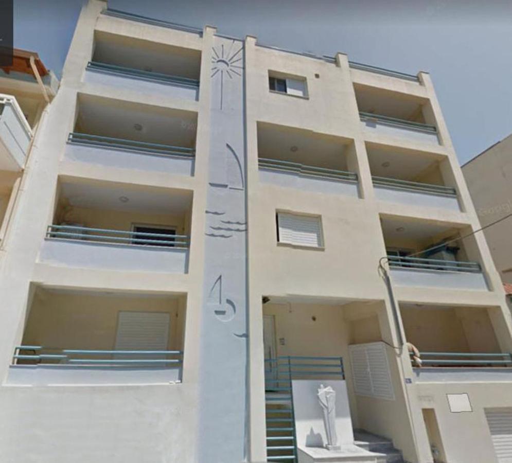 Balsam Suite - 50M To The Beach Kalamata Esterno foto