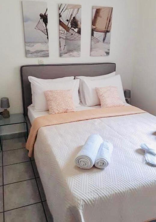 Balsam Suite - 50M To The Beach Kalamata Esterno foto